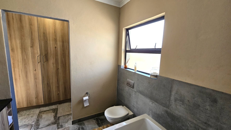 3 Bedroom Property for Sale in Melodie North West
